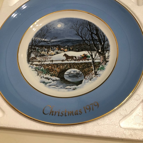 Avon Christmas plate new in box dashing through the snow 1979 - Picture 2 of 3